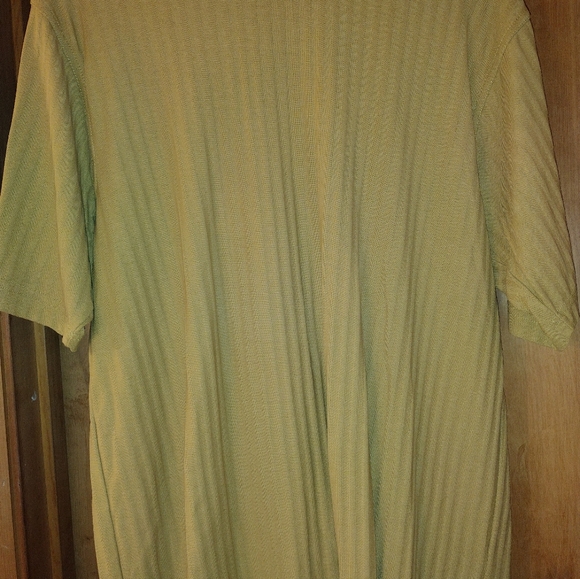 🙂Mens Medium Archipelago short sleeve Gold Knit Shirt 100% Cotton Tee Shirt - Picture 2 of 8